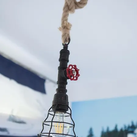 Nad Jeziorem Nidzkim *